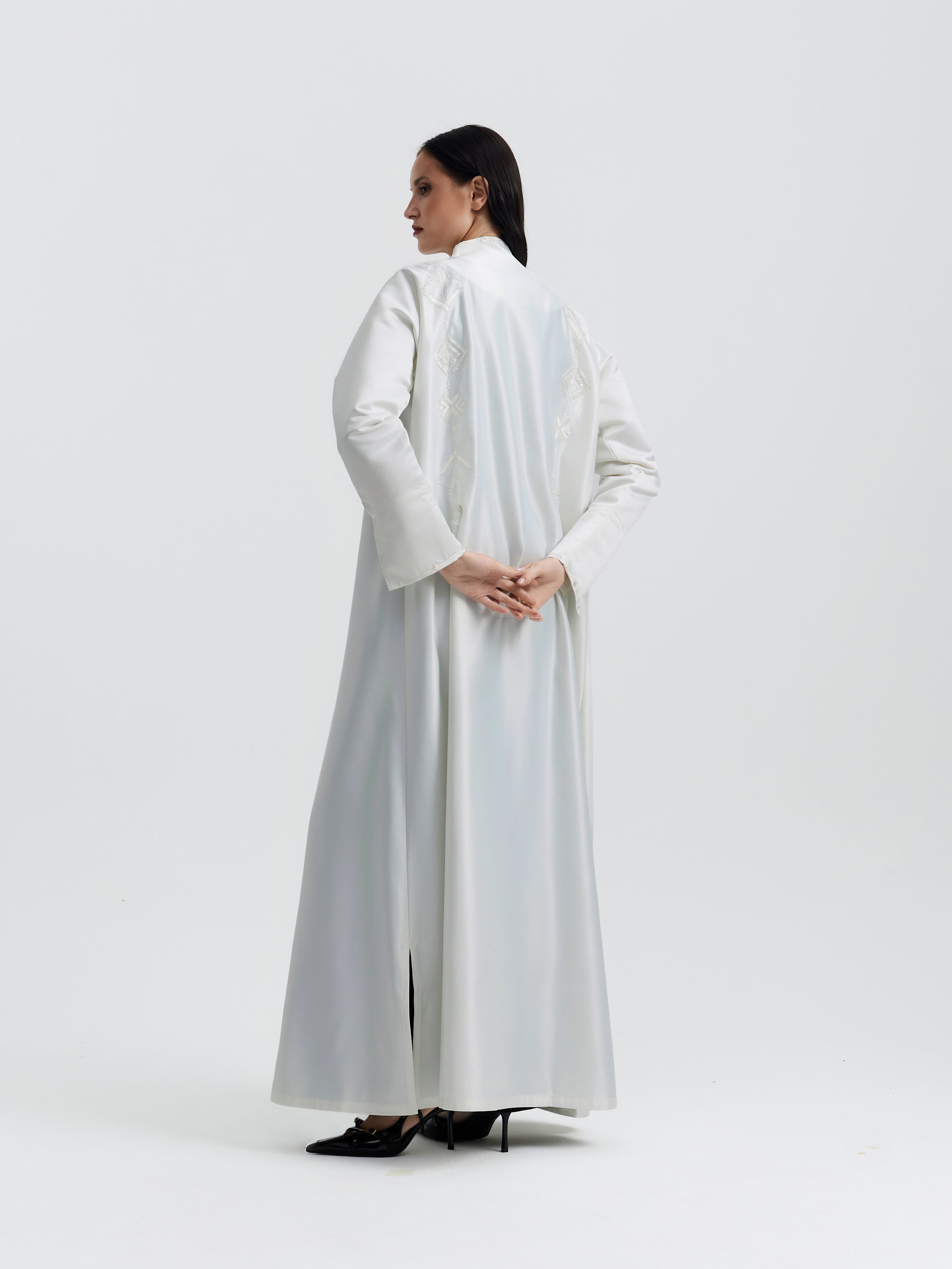 Off White Beads Arrow