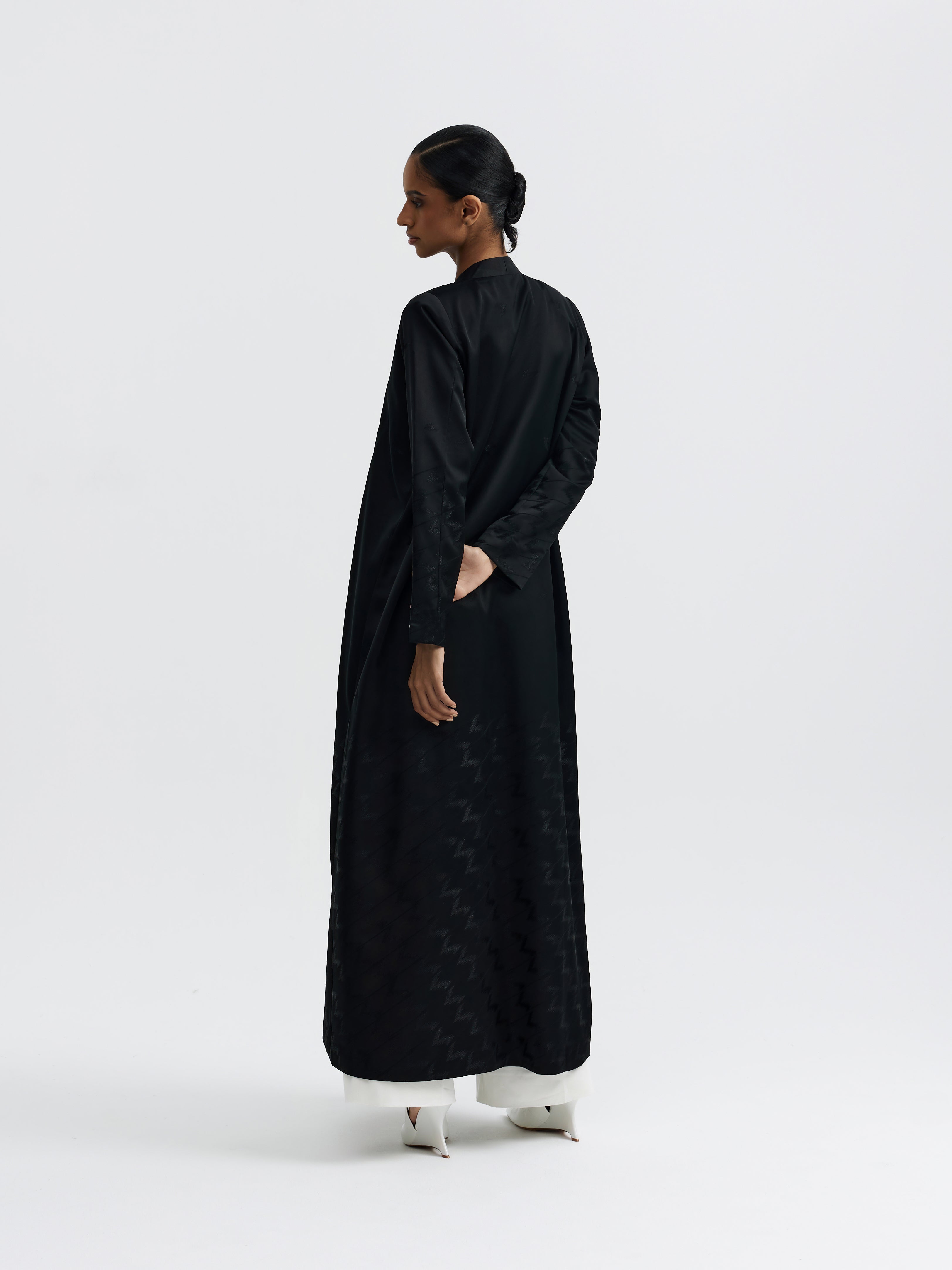 BLACK ZIGZAG