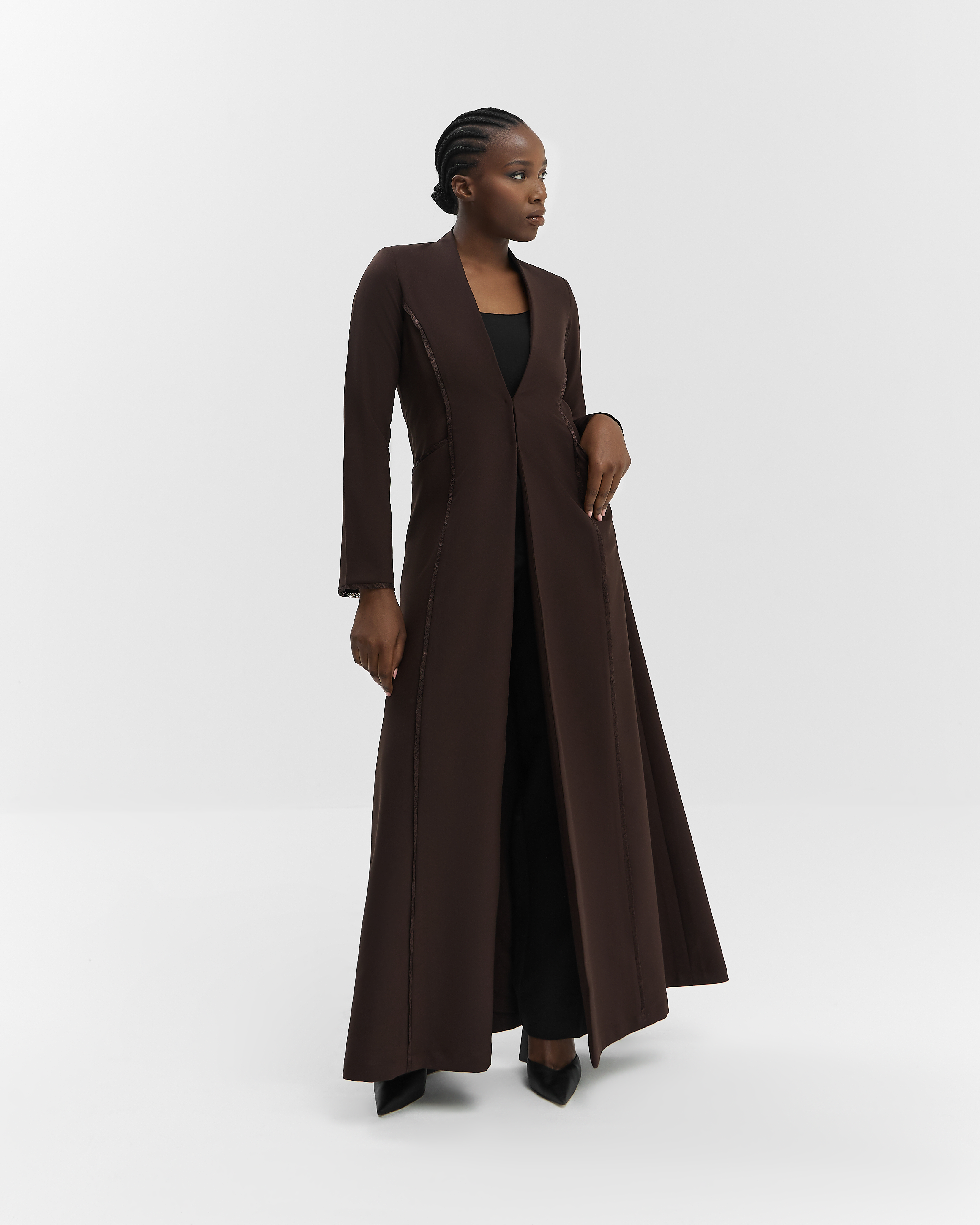 Brown dantel