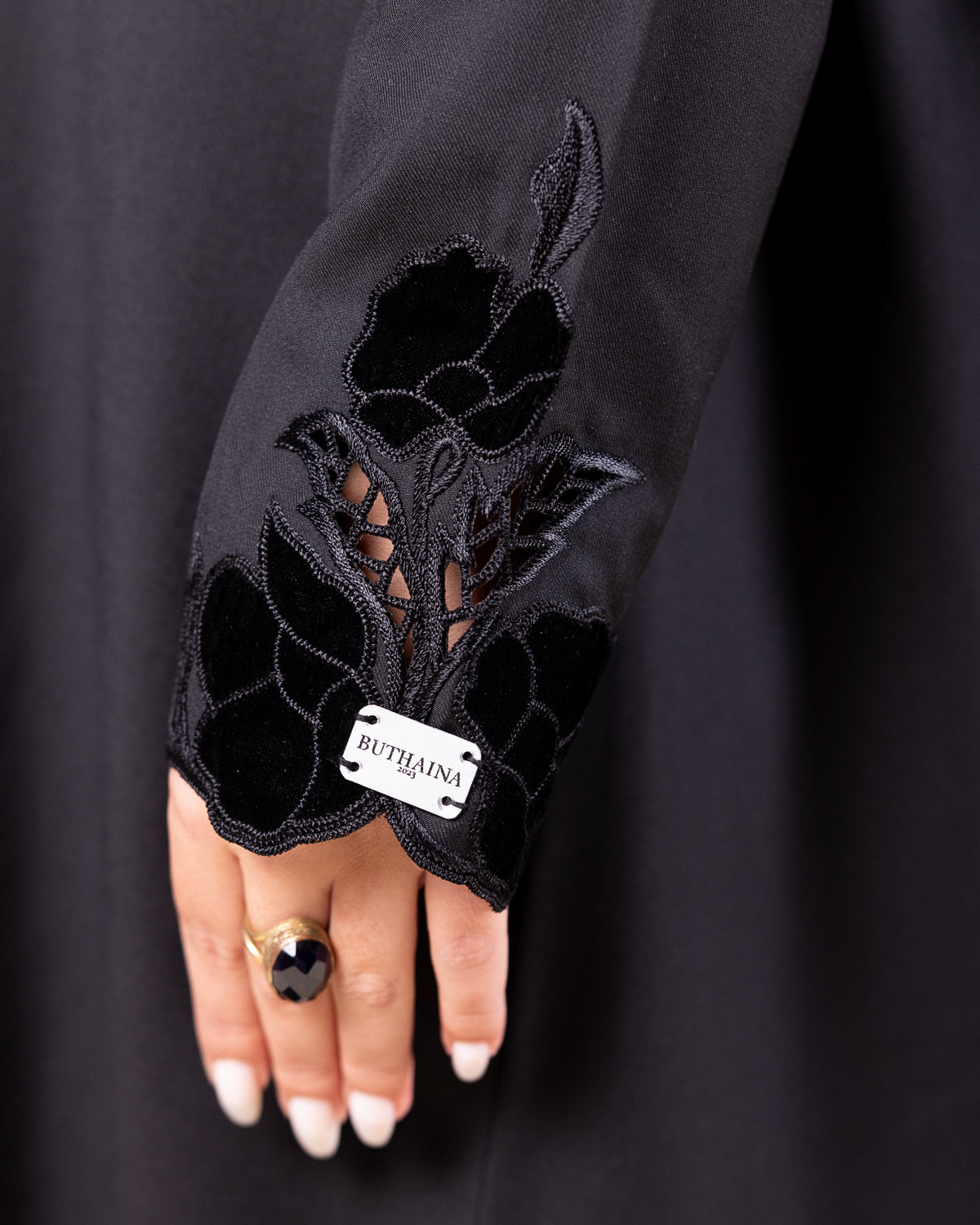 New Eyelet Velevt