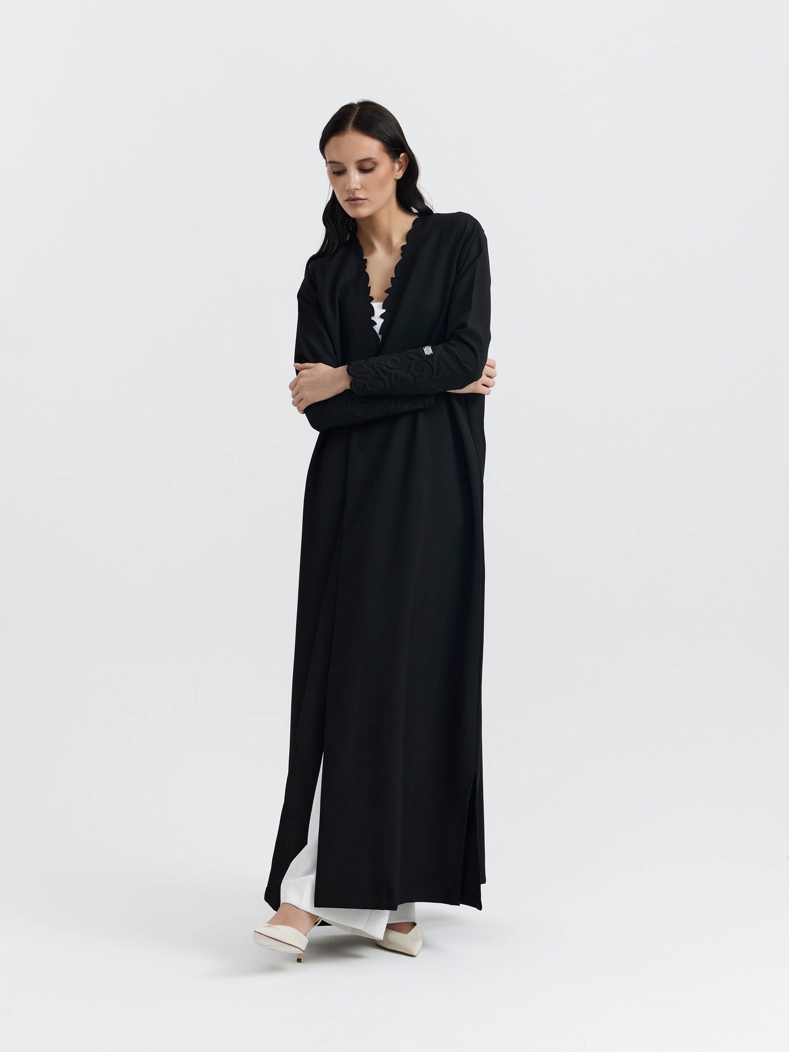 BLACK TIGHT SLEEVE LEAF