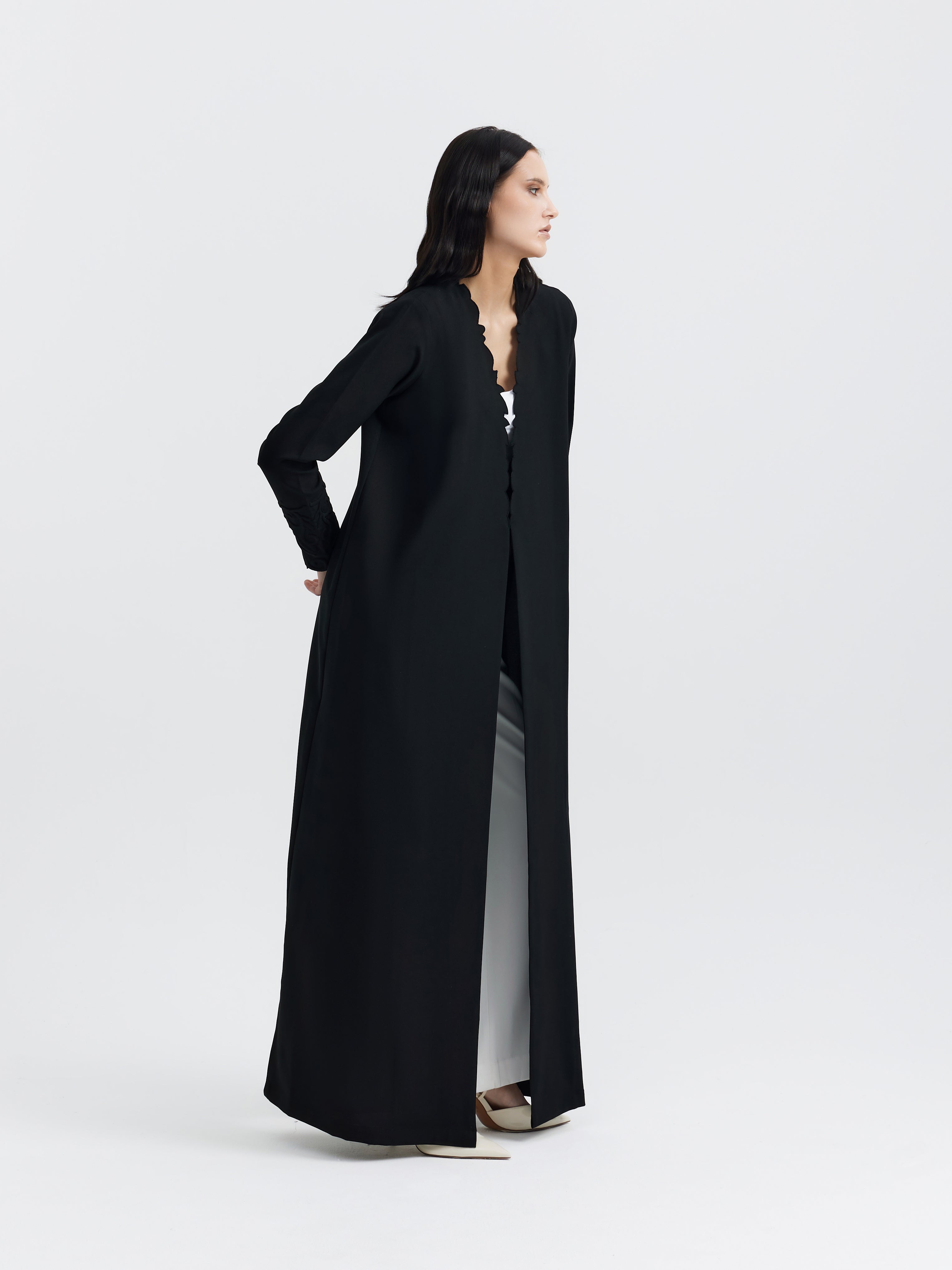 BLACK TIGHT SLEEVE LEAF