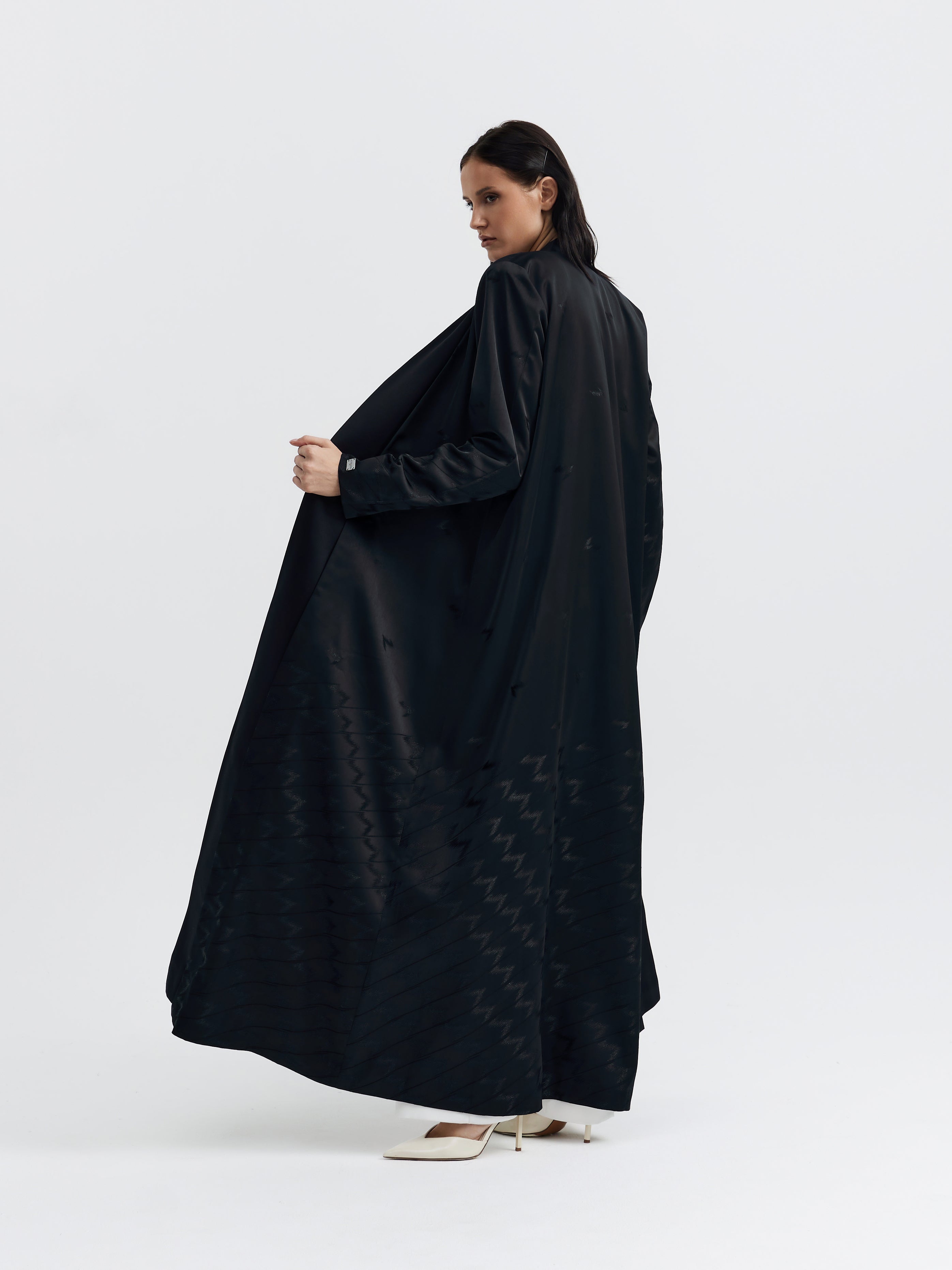 BLACK ZIGZAG