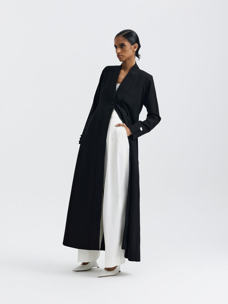 BLACK PLAIN